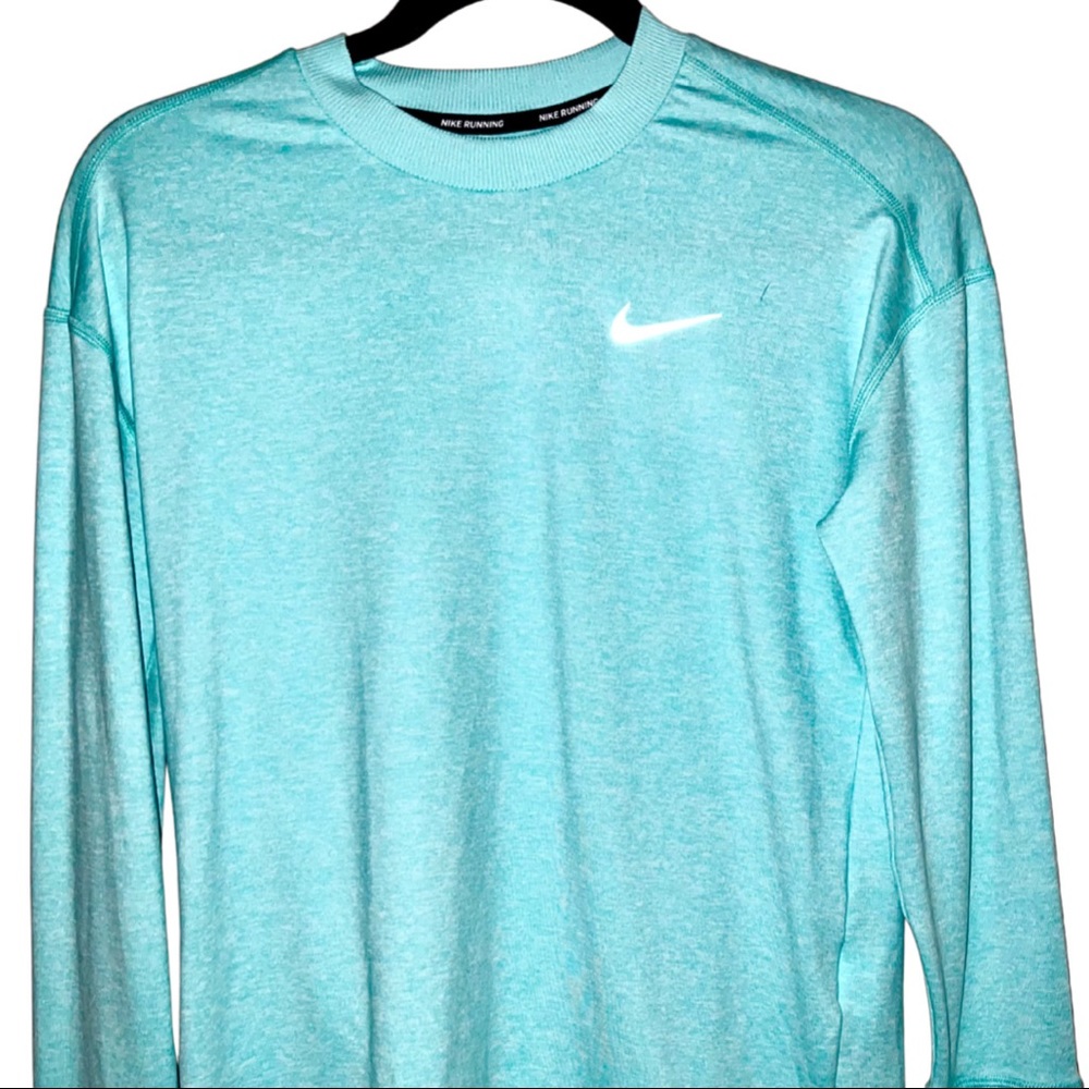 Ladies Nike Dri-Fit Runners Long Sleeve Top w/ Thumb Holes - Picture 2 of 7